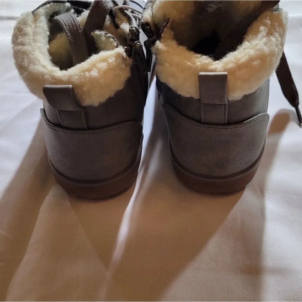 CAT&JACK BARNETT MID-TOP KID SHOES - Picture 11 of 16